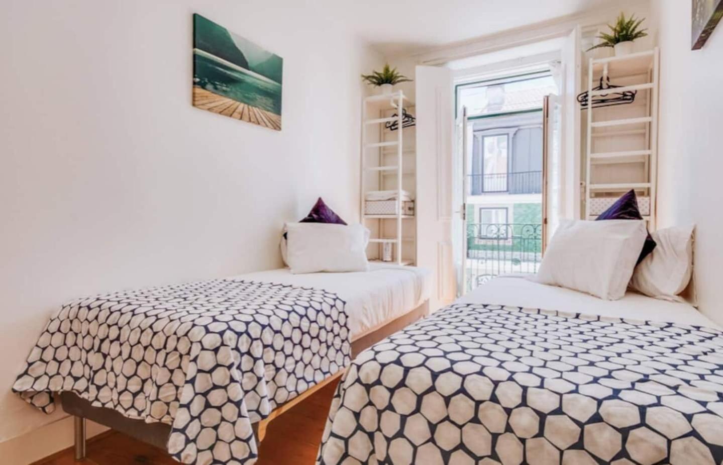3 Bedroom In Baixa With River View Apartamento *